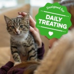 Greenies Feline Smartbites Healthy Kitten Treats, Crunchy and Soft Natural Cat Treats, Chicken Flavor, 16 oz Tub - Image 5